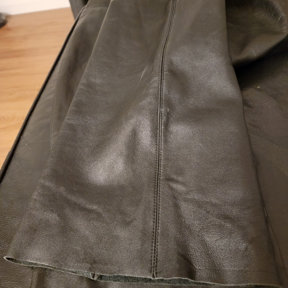 Express Vintage Genuine Leather Black Ladies Pants Size 13/14 PRE-OWNED - Picture 11 of 16